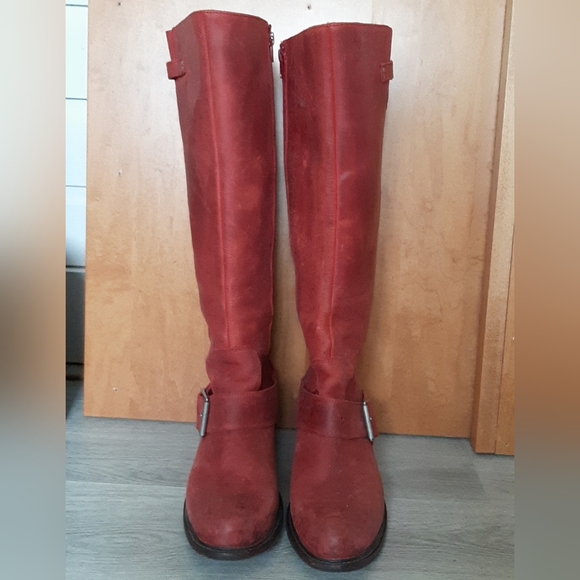 JOHN FLUEVOG Adriana Luna Red Leather Knee-High Boots Belted Harness Zipper 10 - Picture 5 of 16